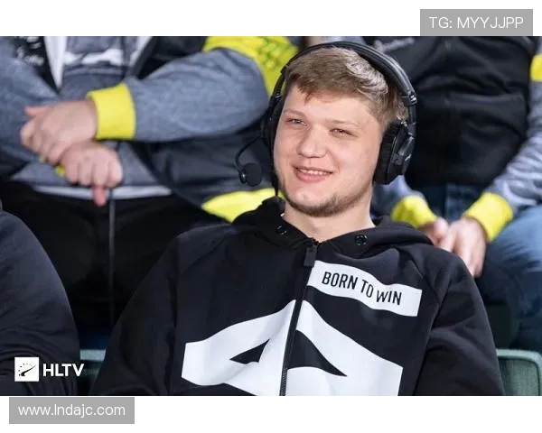 吴芳专访：从新手到职业选手的CSGO成长之路与心路历程